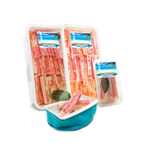 Rulouri crab fiert – delicatese grecești din carne de crab naturală